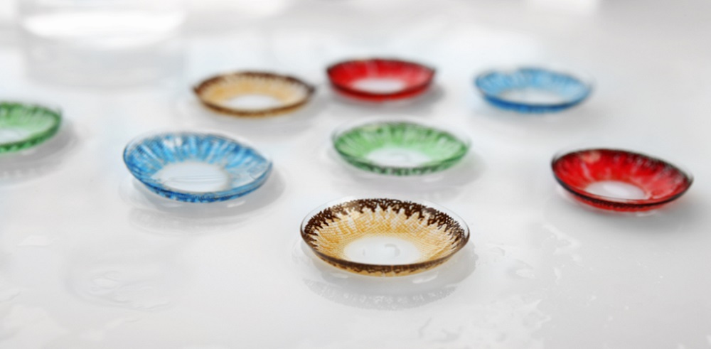 contact lenses in Singapore